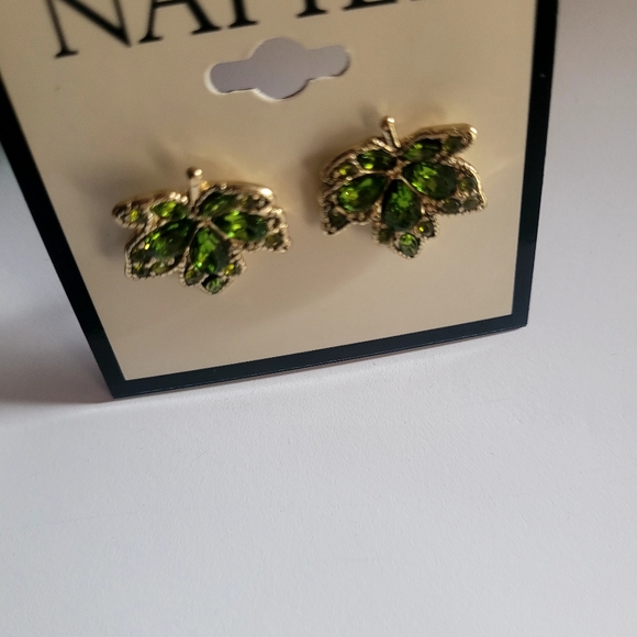 Napier Gold Tone Autumn Spice Leaf Stud Earrings - Picture 5 of 6